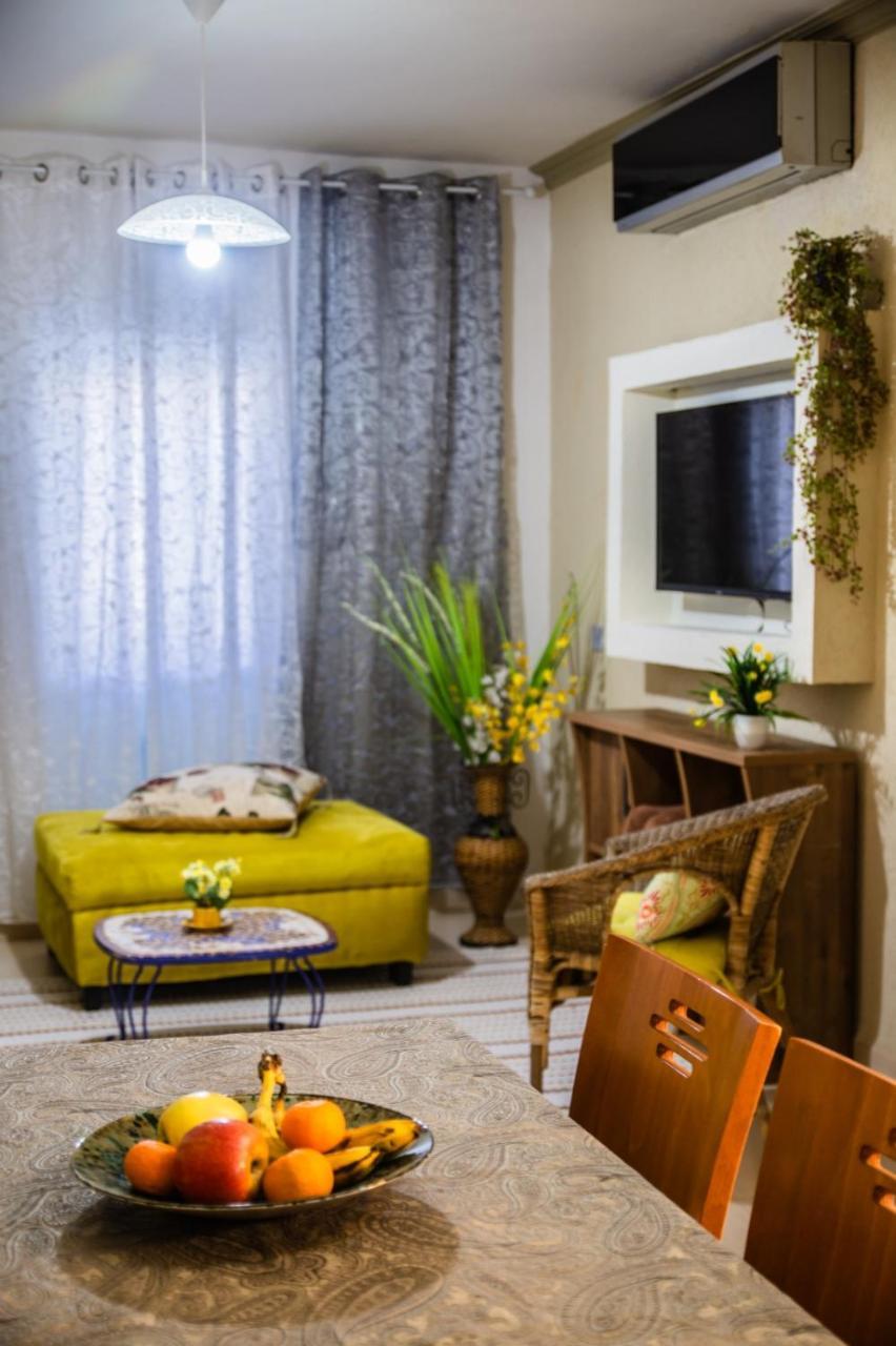 אצלנו - בגליל העליון Apartment Qiryat Shemona Exterior photo